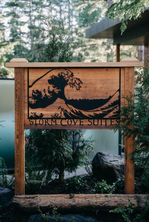 Storm Cove Suites ユクルーレット エクステリア 写真